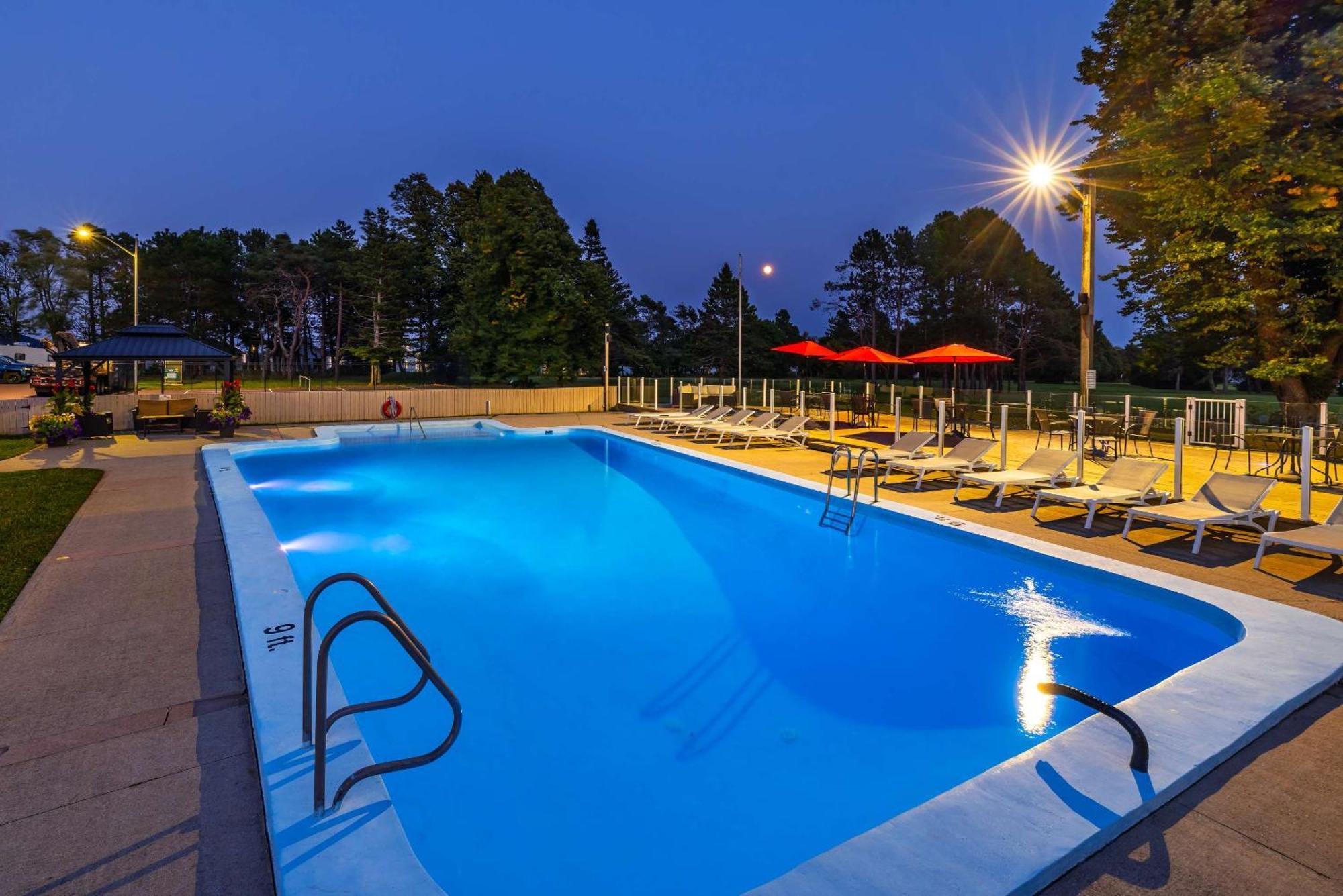 Quality Inn & Suites Garden Of The Gulf Summerside Dış mekan fotoğraf