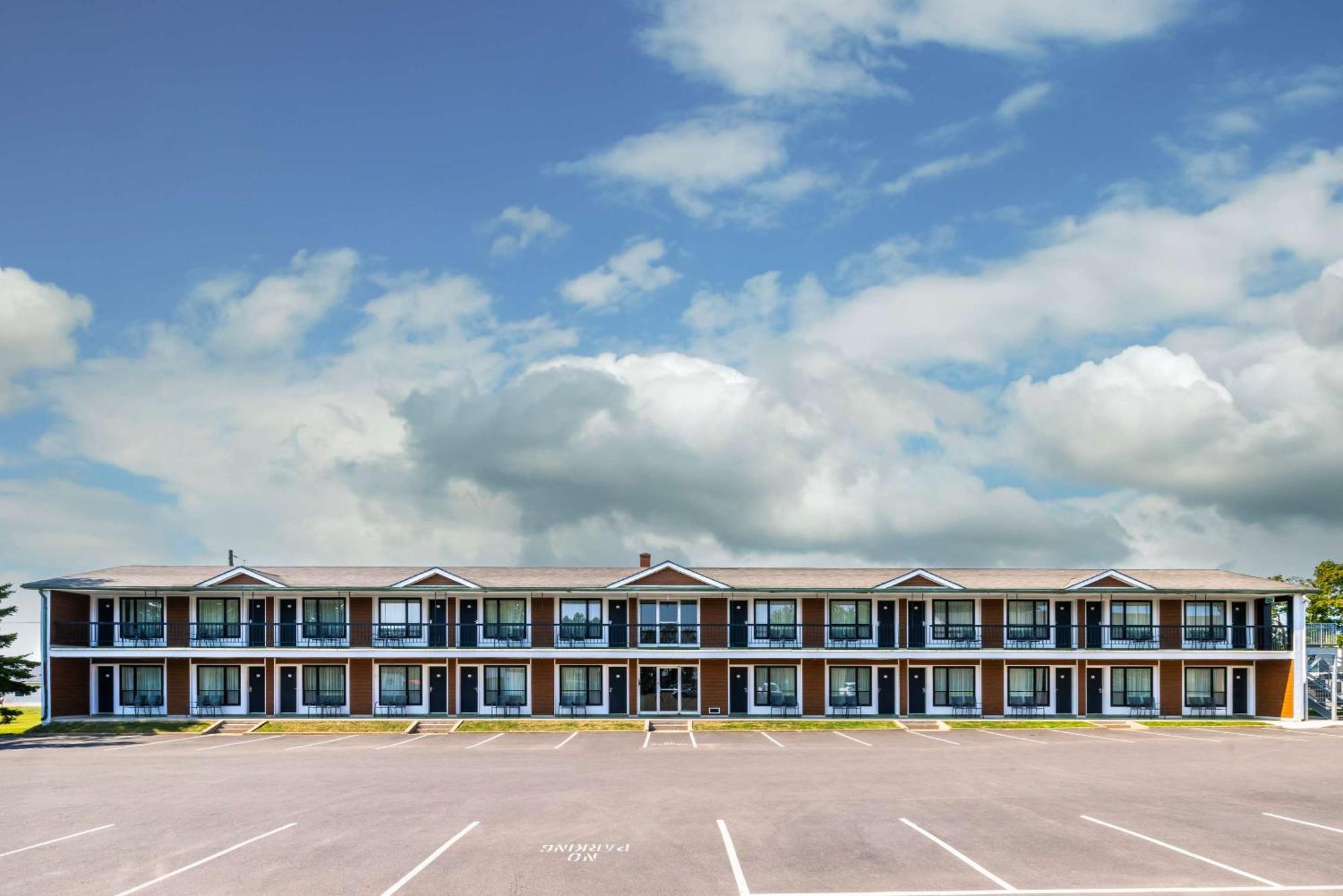 Quality Inn & Suites Garden Of The Gulf Summerside Dış mekan fotoğraf
